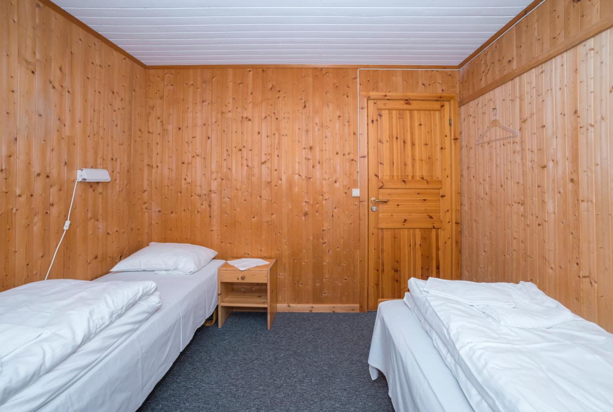 Statsbuene I Kabelvag Hotel Bagian luar foto
