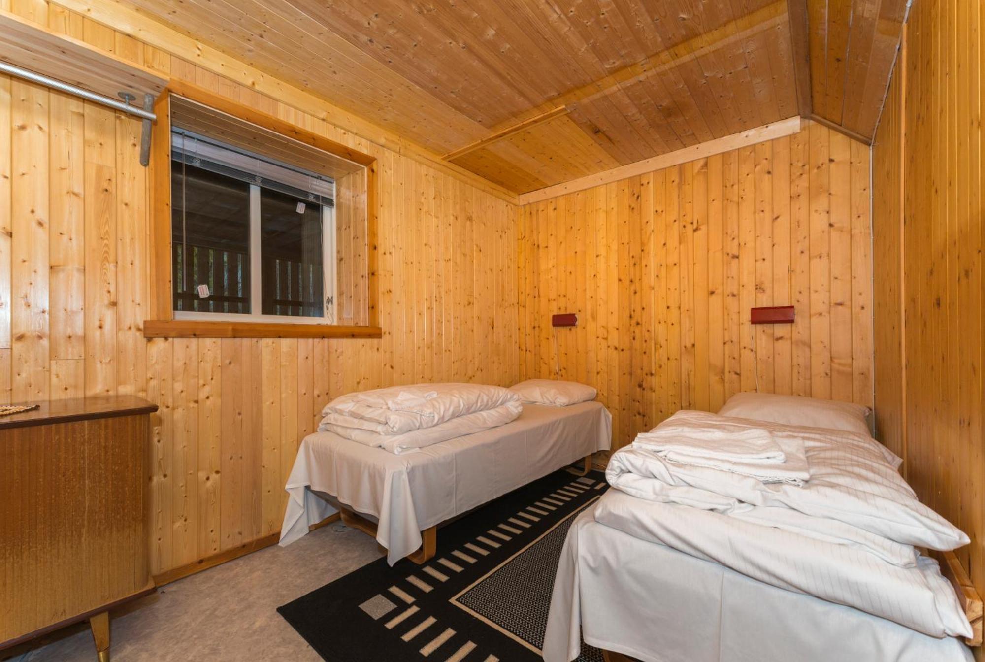 Statsbuene I Kabelvag Hotel Bagian luar foto